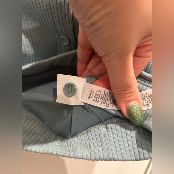 Alo yoga blissful Henley bra cropped top - Picture 7 of 7